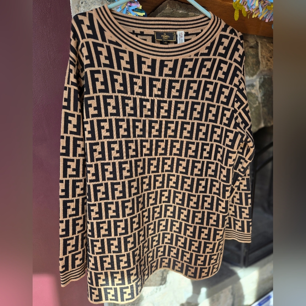 Fendi Black and Tan Sweater